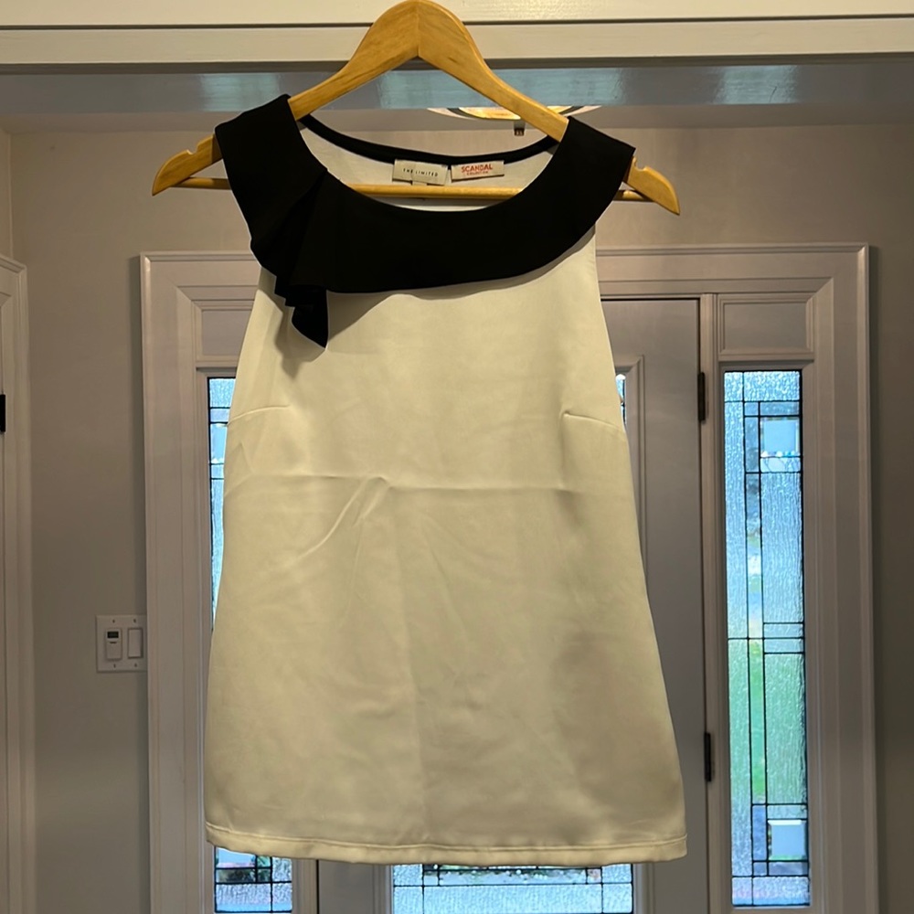 The Limited - Scandal Collection top